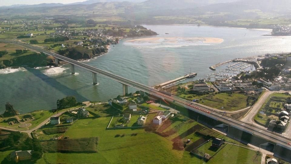 Hostal Ponte Dos Santos Ribadeo Zewnętrze zdjęcie