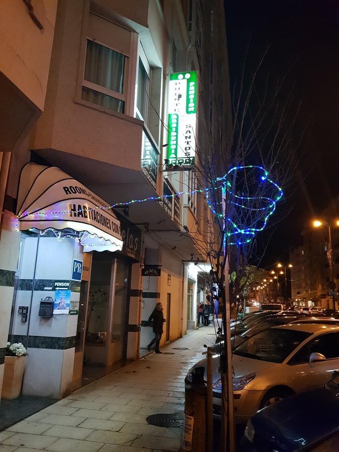 Hostal Ponte Dos Santos Ribadeo Zewnętrze zdjęcie