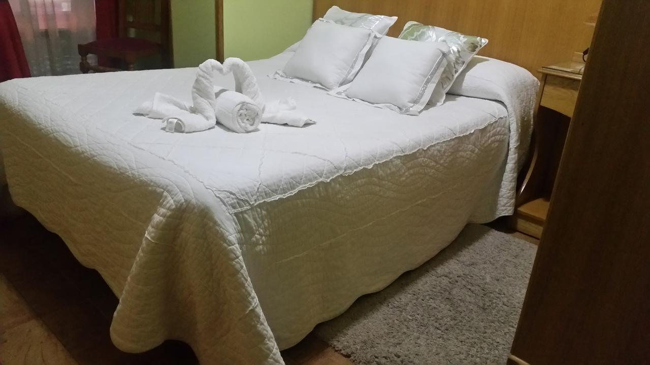 Hostal Ponte Dos Santos Ribadeo Zewnętrze zdjęcie