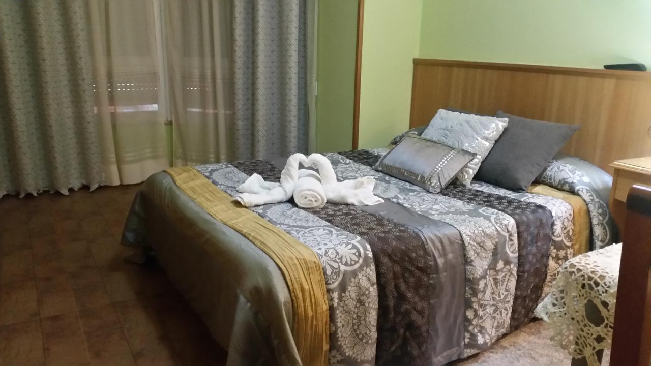 Hostal Ponte Dos Santos Ribadeo Zewnętrze zdjęcie